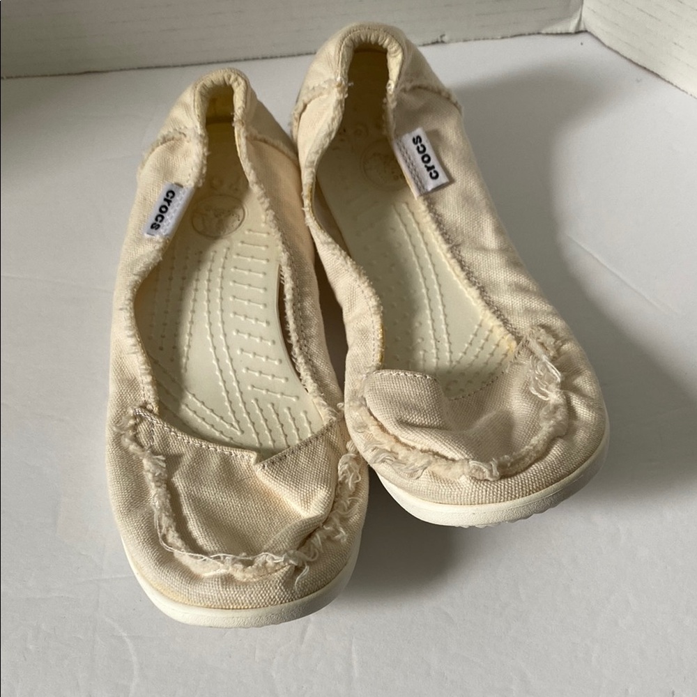 Crocs Women Size 7 Slip On Shoes
